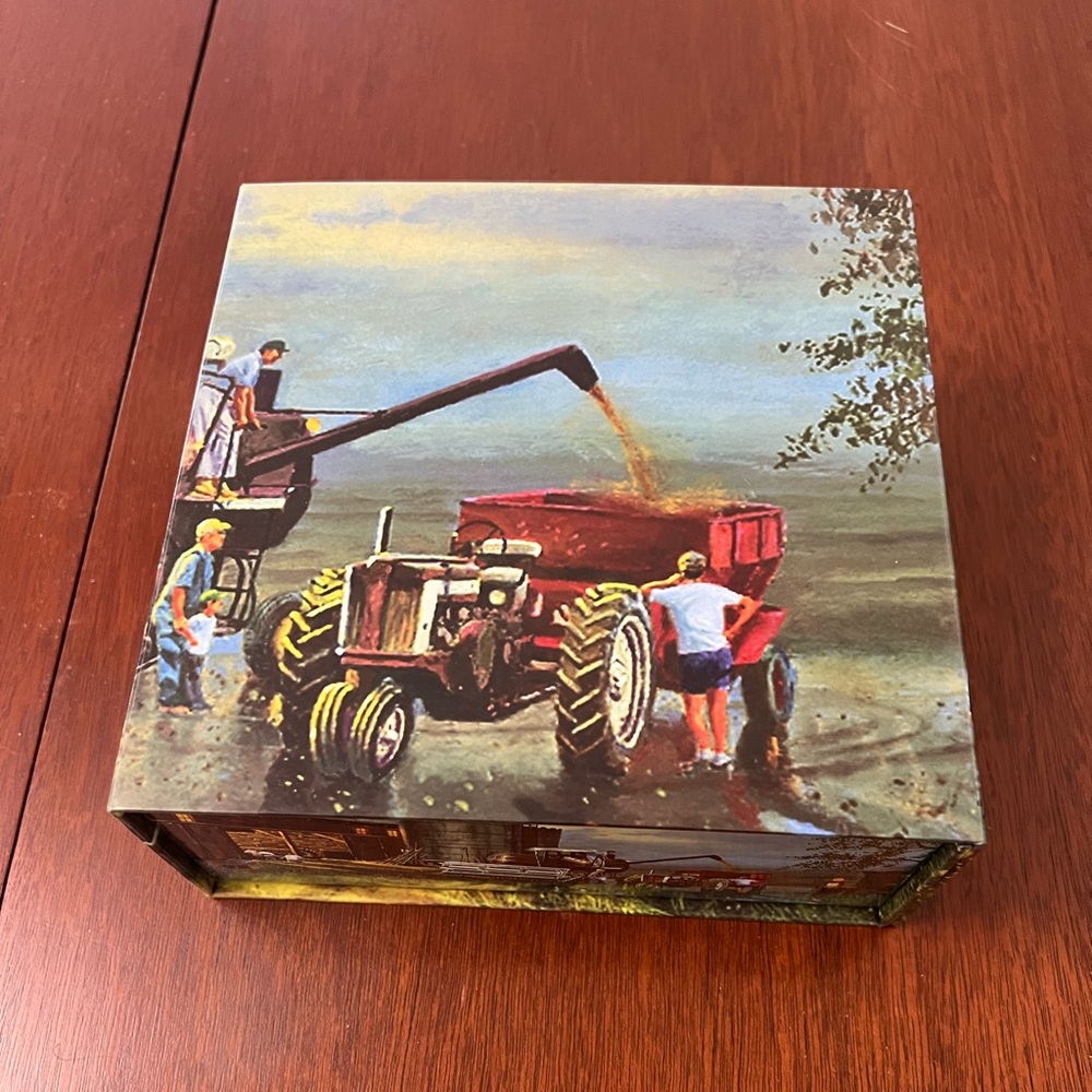 1000 piece puzzles - like new condition